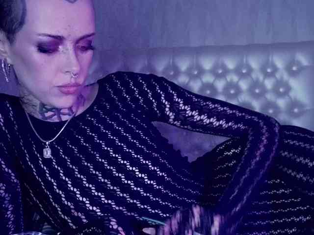 MARLA_SINGER webcam