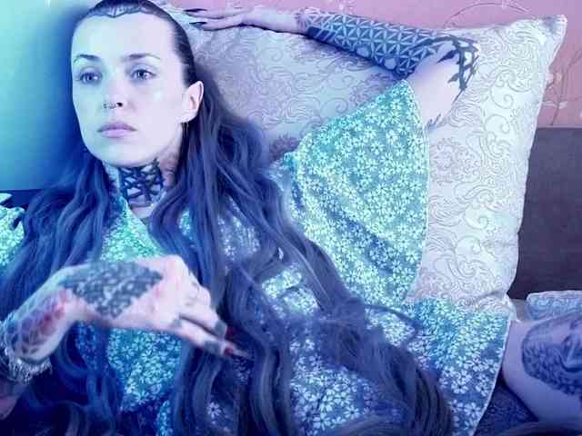 MARLA_SINGER webcam