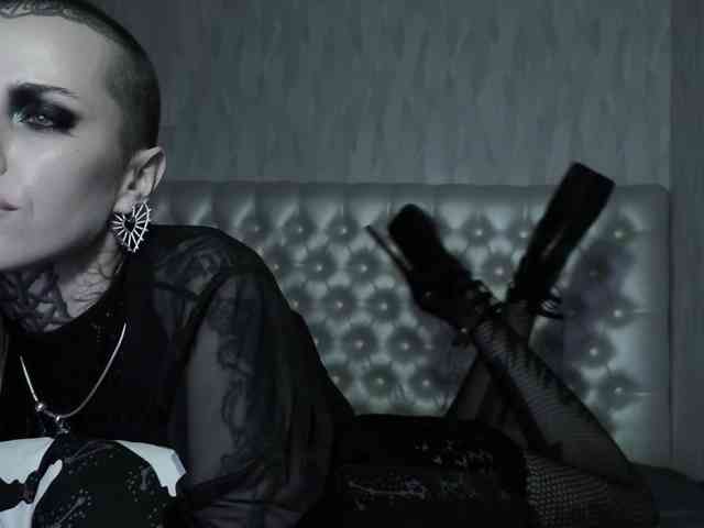 MARLA_SINGER webcam