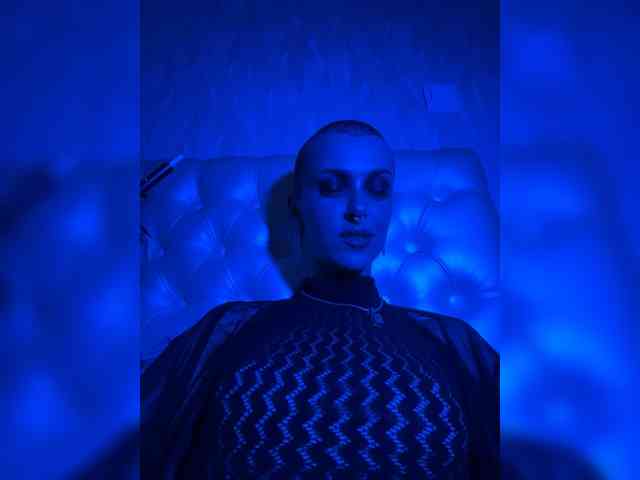 MARLA_SINGER webcam