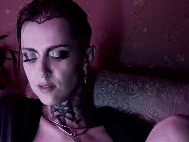 MARLA_SINGER webcam