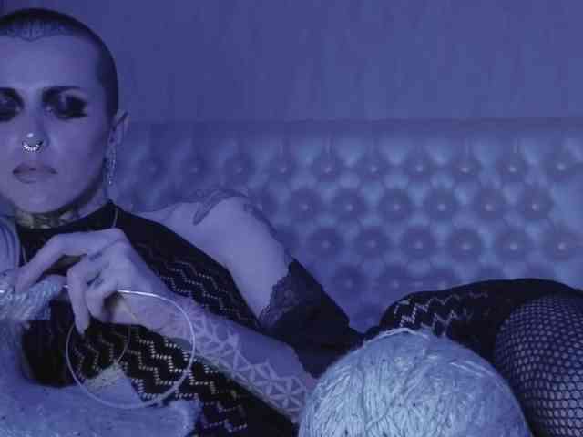 MARLA_SINGER webcam