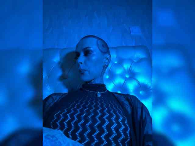 MARLA_SINGER webcam
