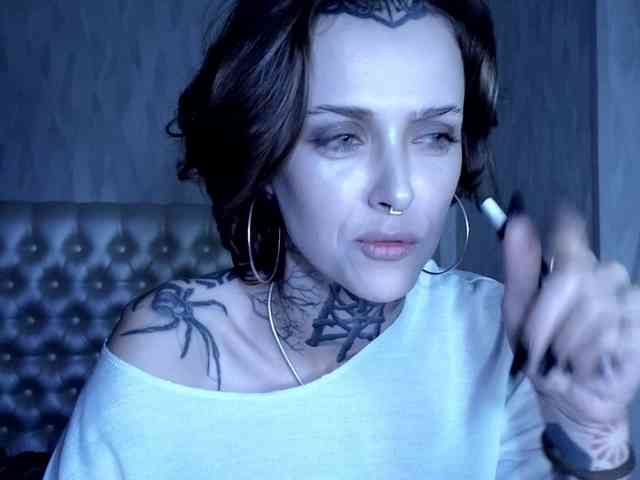 MARLA_SINGER webcam