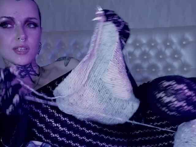 MARLA_SINGER webcam