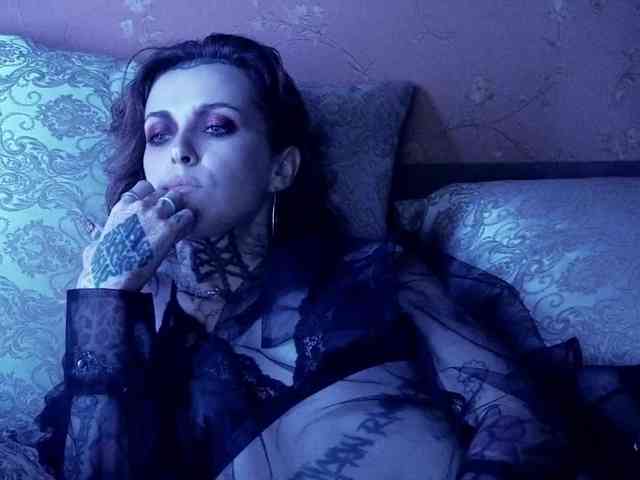 MARLA_SINGER webcam