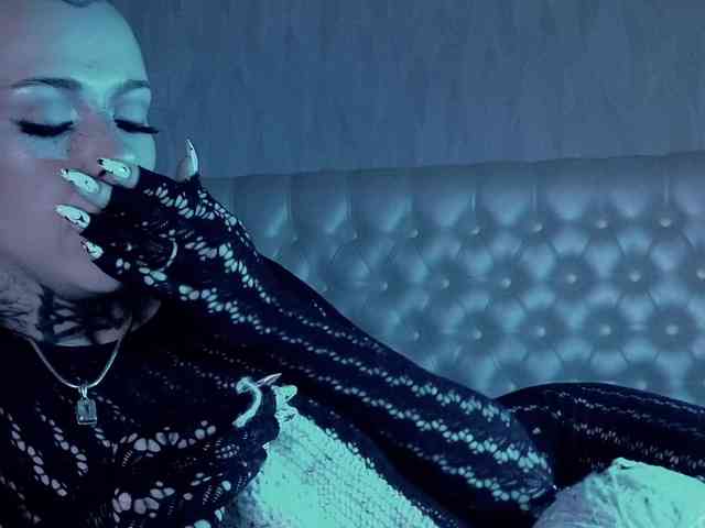 MARLA_SINGER webcam
