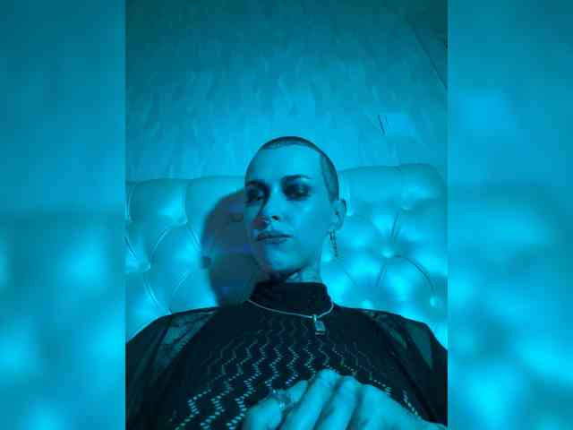 MARLA_SINGER webcam