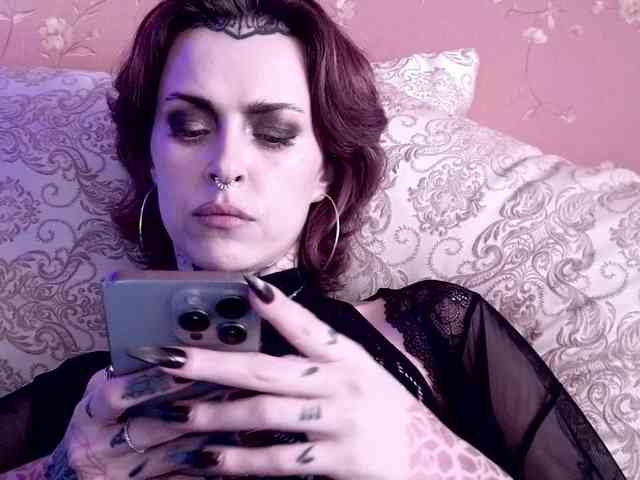 MARLA_SINGER webcam