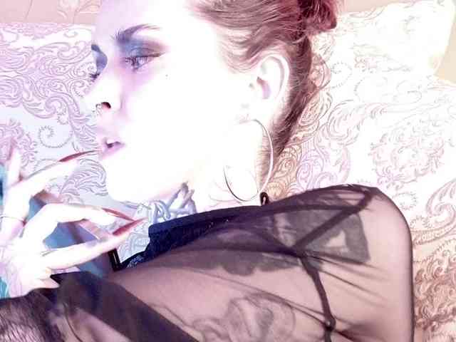 MARLA_SINGER webcam