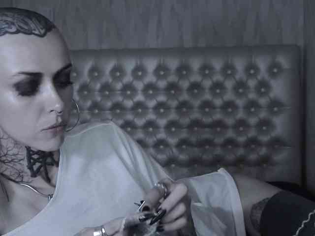 MARLA_SINGER webcam