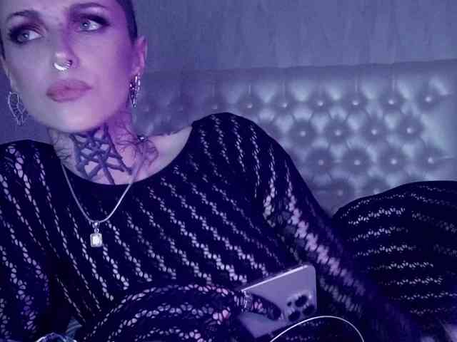 MARLA_SINGER webcam