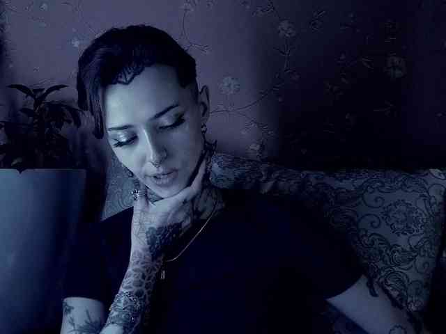 MARLA_SINGER