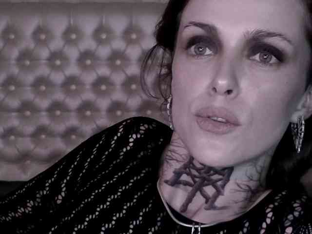MARLA_SINGER webcam