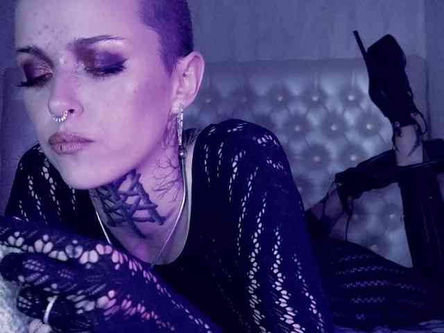 MARLA_SINGER webcam