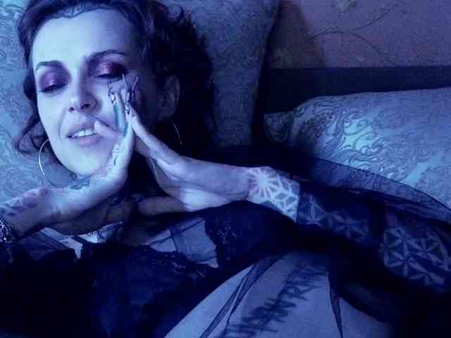 MARLA_SINGER webcam