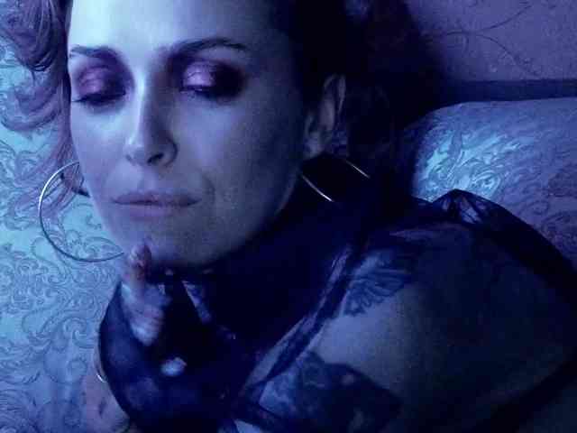 MARLA_SINGER webcam