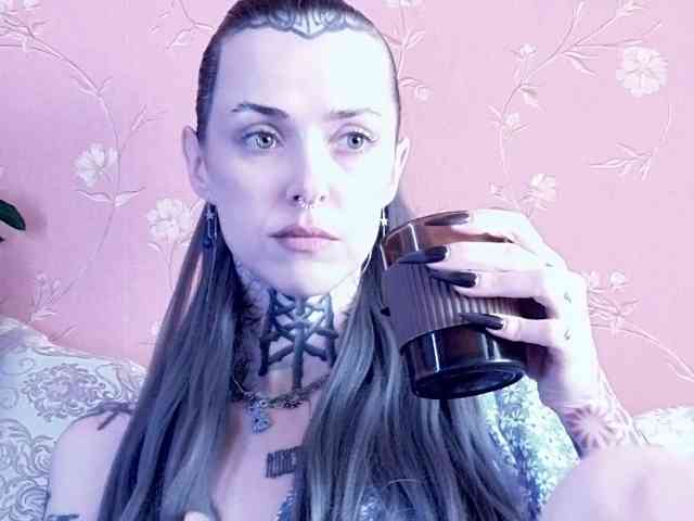 MARLA_SINGER webcam