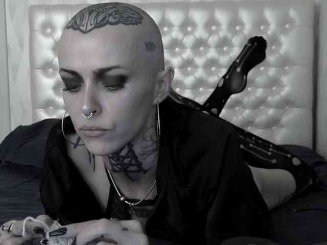 MARLA_SINGER