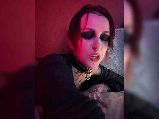 MARLA_SINGER webcam
