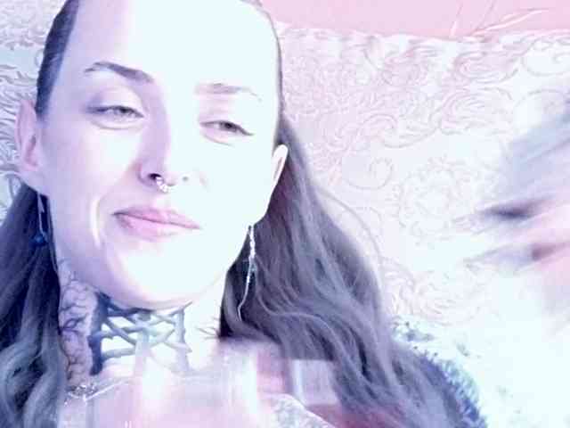 MARLA_SINGER webcam