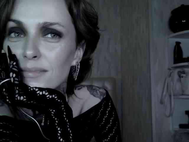MARLA_SINGER webcam
