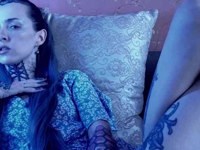 MARLA_SINGER webcam