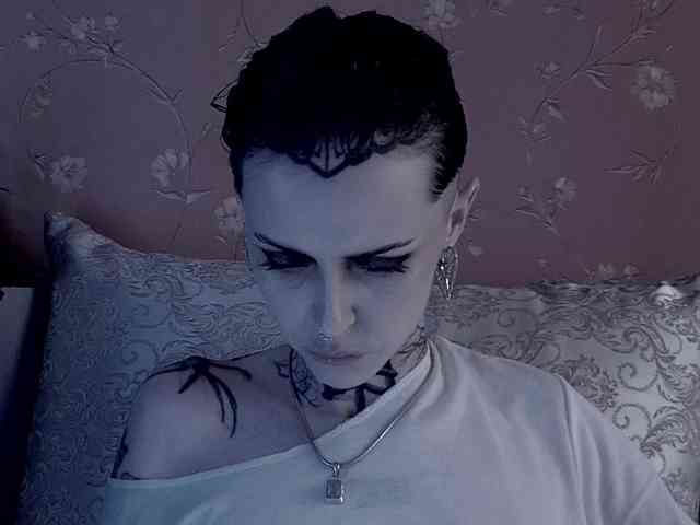MARLA_SINGER webcam