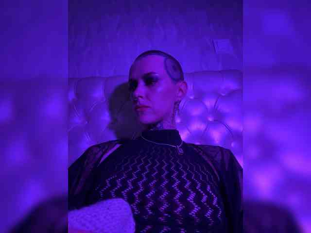MARLA_SINGER webcam