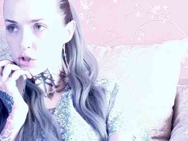 MARLA_SINGER webcam