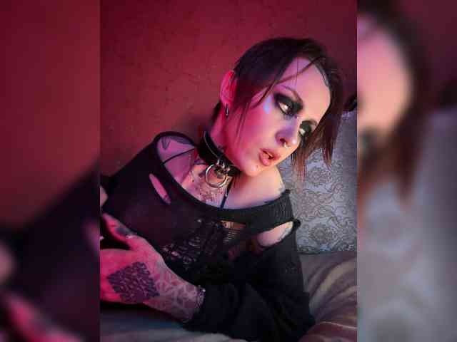 MARLA_SINGER webcam