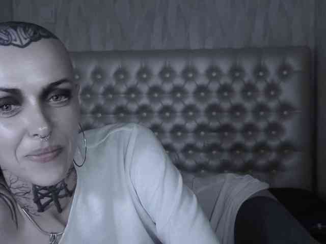 MARLA_SINGER webcam