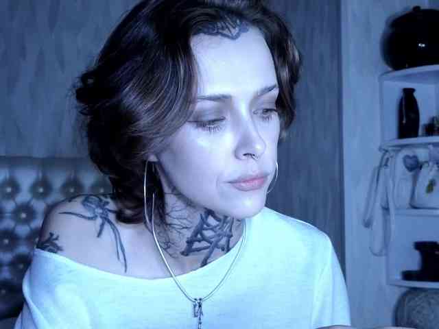 MARLA_SINGER webcam