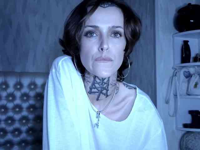 MARLA_SINGER webcam