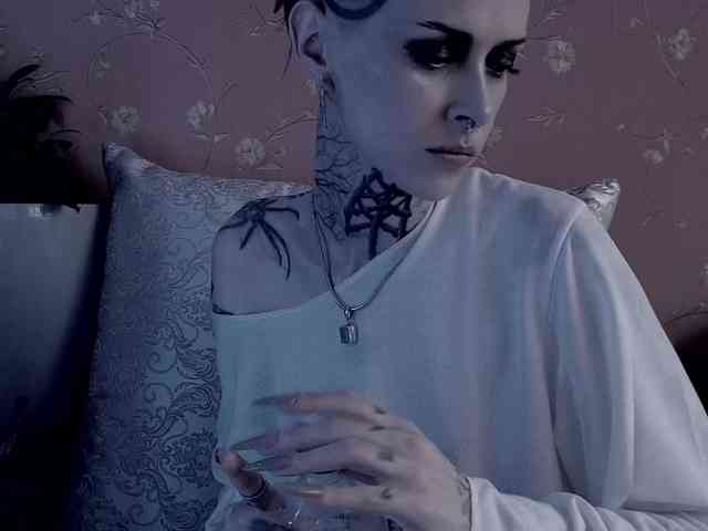 MARLA_SINGER webcam