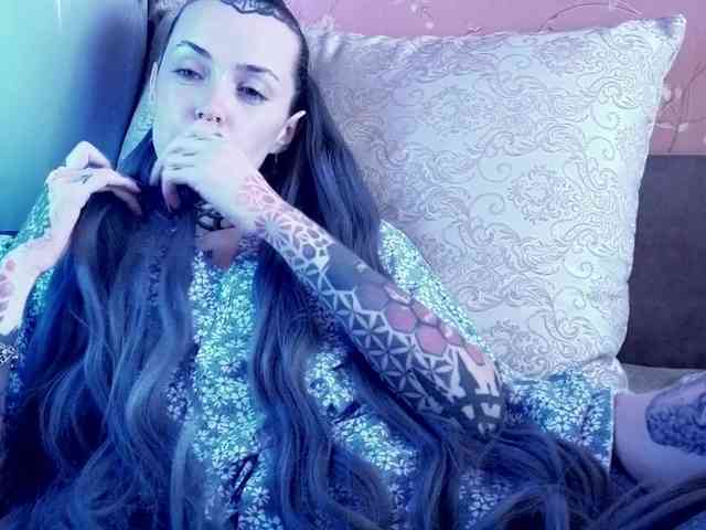 MARLA_SINGER webcam