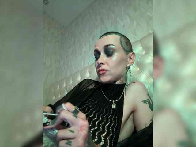 MARLA_SINGER webcam