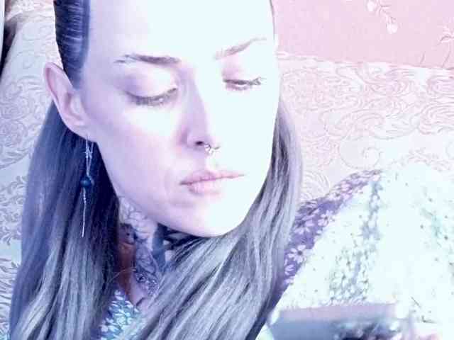 MARLA_SINGER webcam