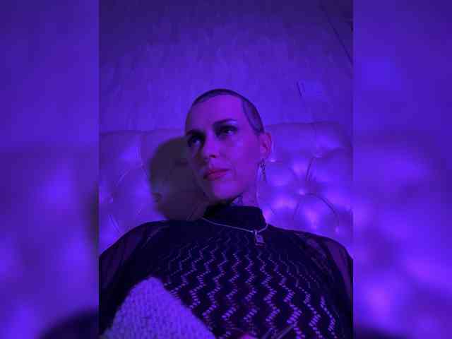 MARLA_SINGER webcam
