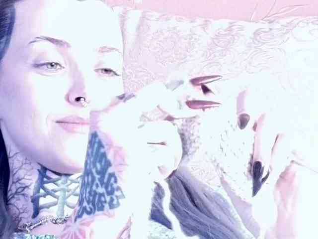 MARLA_SINGER webcam