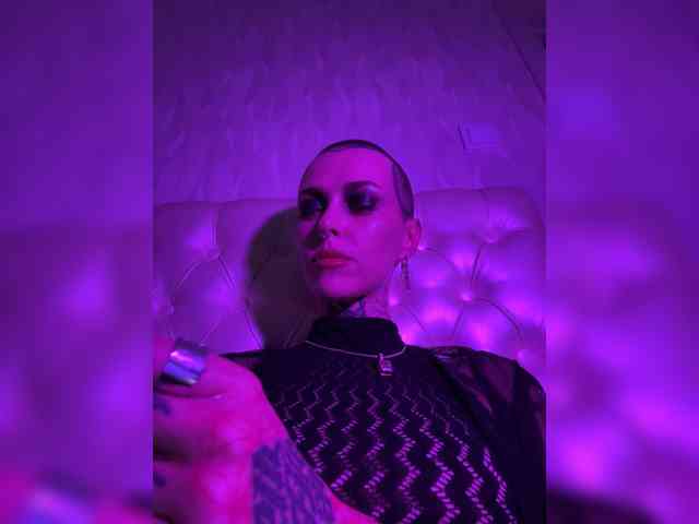 MARLA_SINGER webcam
