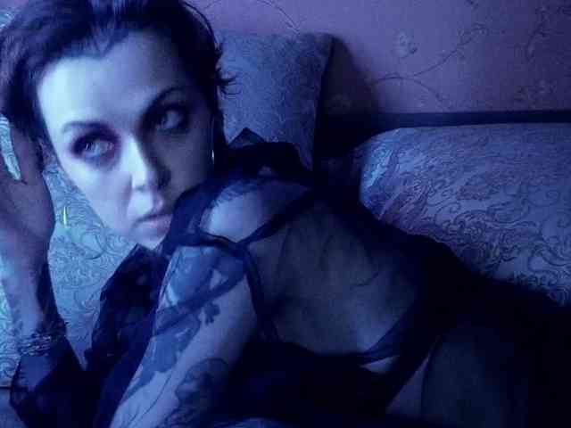 MARLA_SINGER webcam