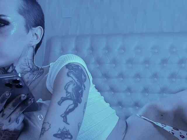 MARLA_SINGER