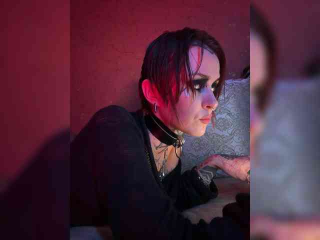 MARLA_SINGER webcam
