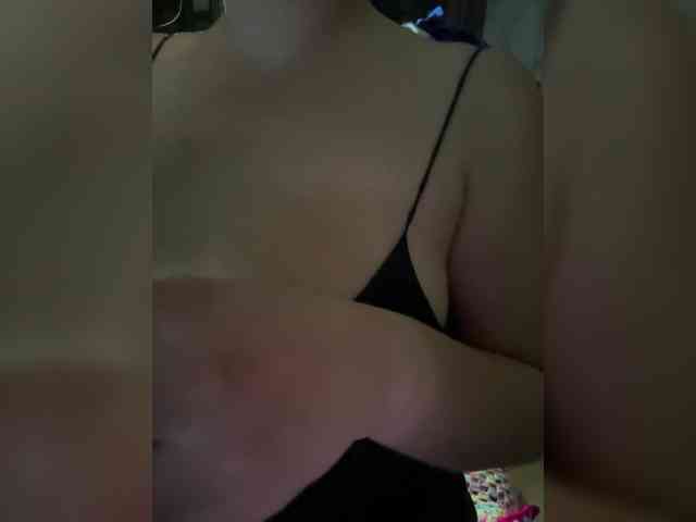 Krnnklvn0's webcam live show