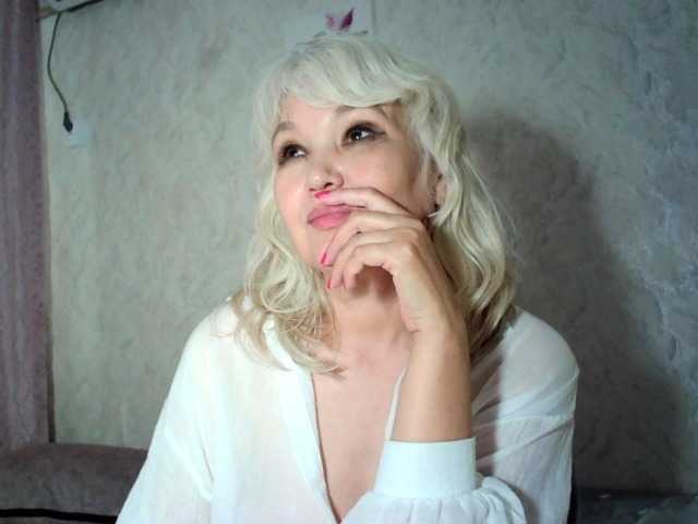 YaNellyaY live webcam show