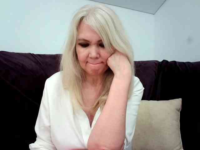 Модель: YaNellyaY