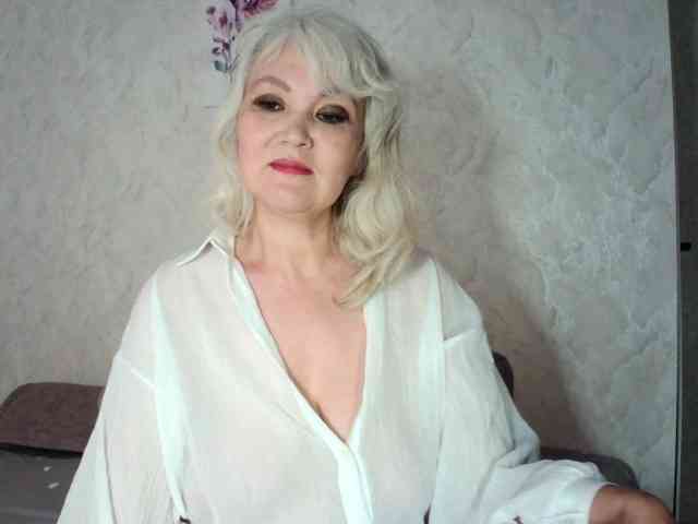 fghzeya Live Webcam on BongaCams