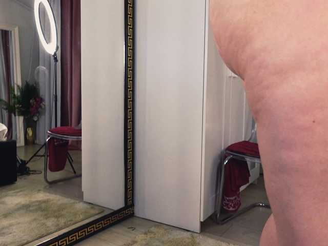 Aliyv live cam on BongaCams
