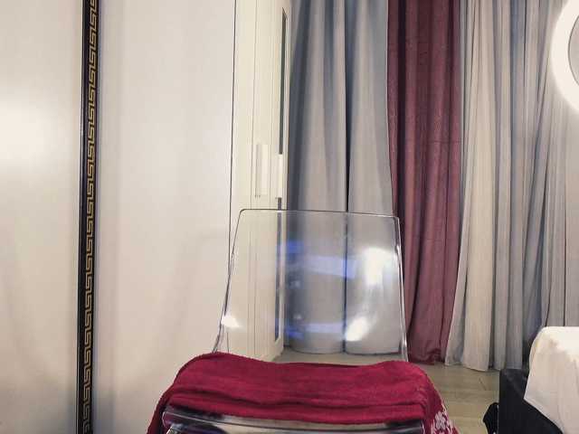 Aliyv live cam on BongaCams